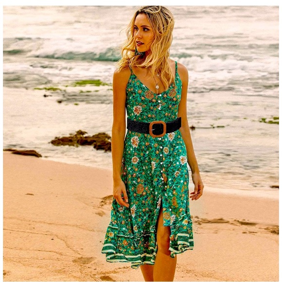 Accessories - 2 Woven Straw boho beachy stretch adjustable belts